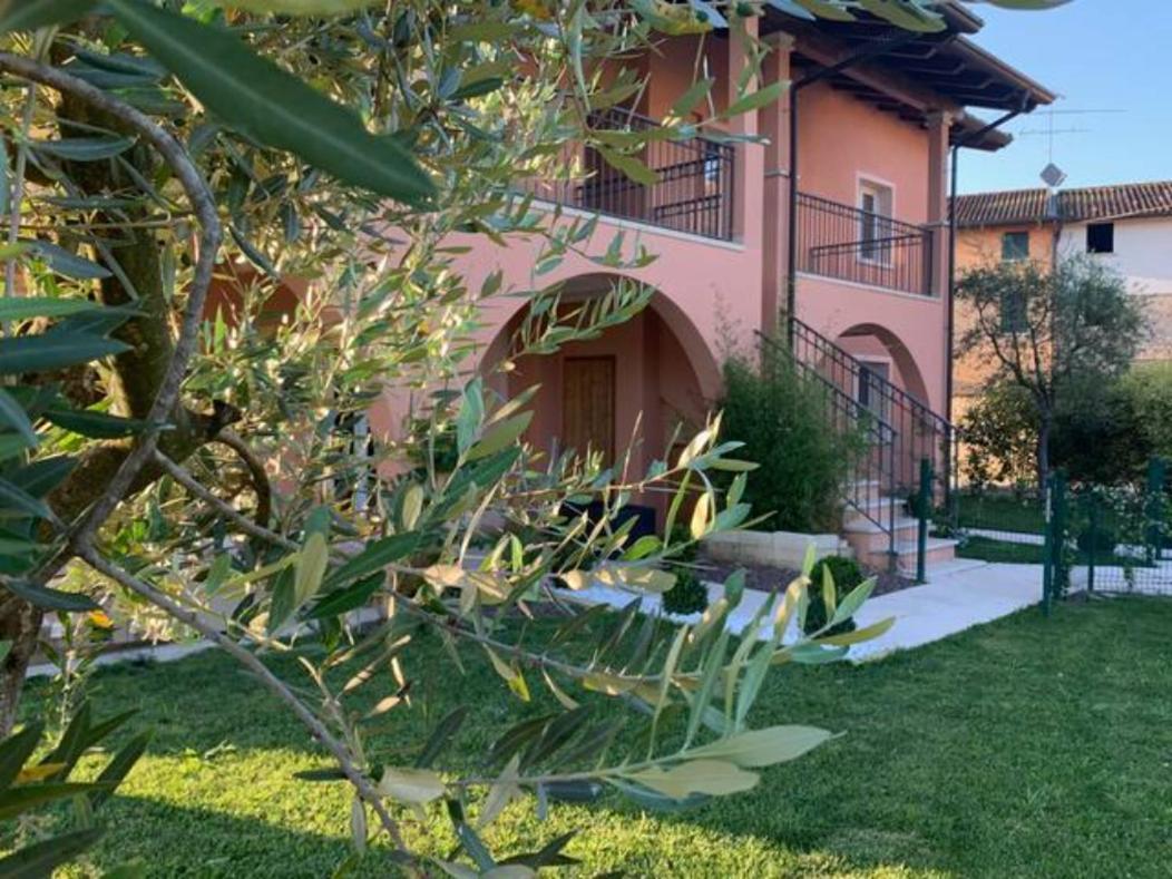 Apartment Charme And Relax With Garden And Swimming Pool Desenzano del Garda Kültér fotó